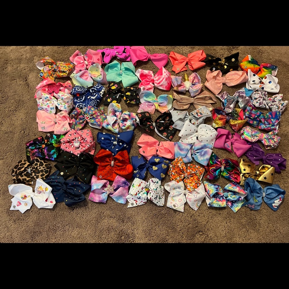 JoJo Siwa bows!